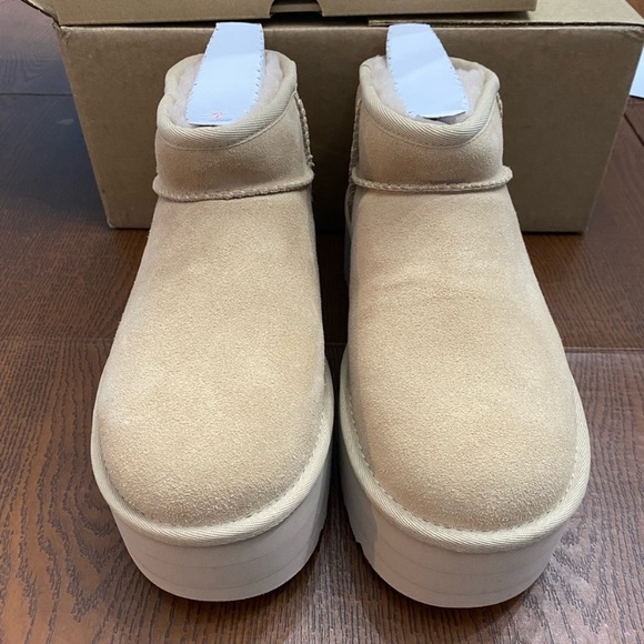 UGG Classic Ultra Mini Platform Driftwood - Picture 7 of 10